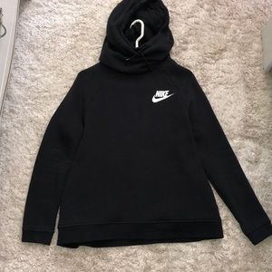 NEARLY NEW BLACK NIKE HOODIE